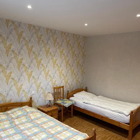 Les Pins Et Les Bruyeres