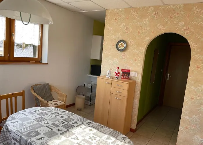 Les Pins Et Les Bruyeres *