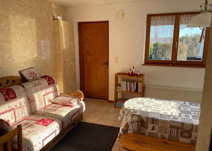 Les Pins Et Les Bruyeres Апартаменты *