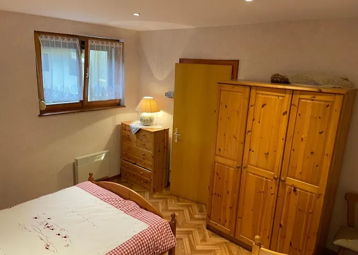 Les Pins Et Les Bruyeres Апартаменты *